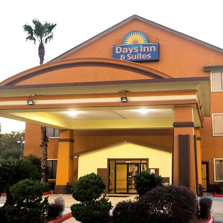 Days Inn & Suites By Wyndham Houston North/Aldine Exterior foto